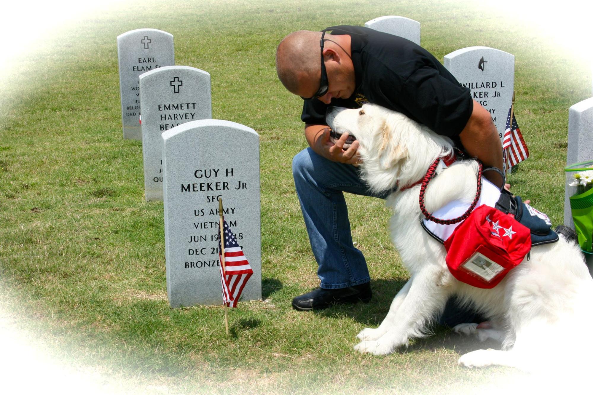 Retired Sgt. Hamilton Kinard and his Service Dog SD Gunner remember those who have served.